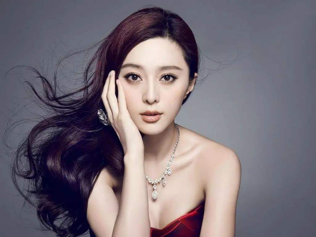 明星女王背后十年的保镖可以说是娱乐