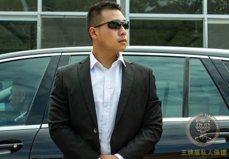 私人保镖如何收费?北京王牌盾私人保镖公司带您走进十八般武艺的现代保镖