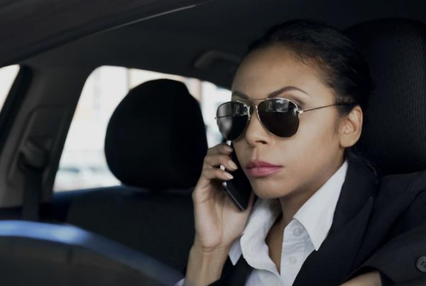 为什么有时候选择女保镖更好？