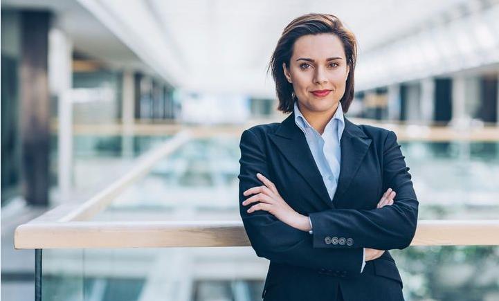 会让你膝盖发软的火辣女保镖